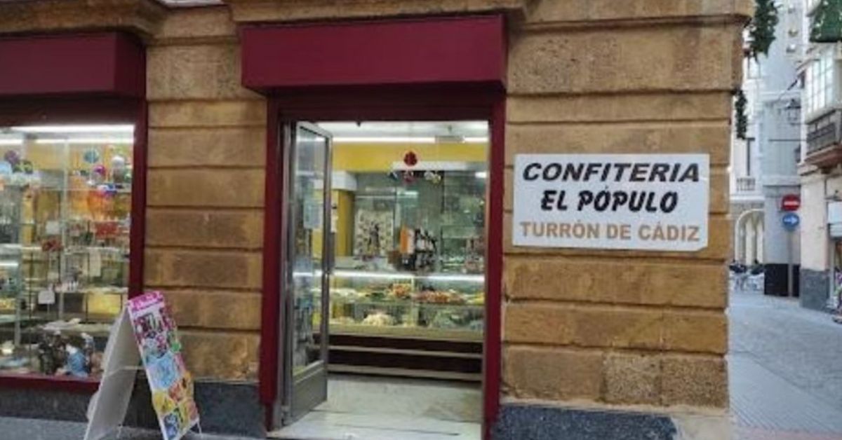 La confitería El Pópulo cierra sus puertas tras más de 175 años activa. La confitería El Pópulo cierra sus puertas tras más de 175 años activa.