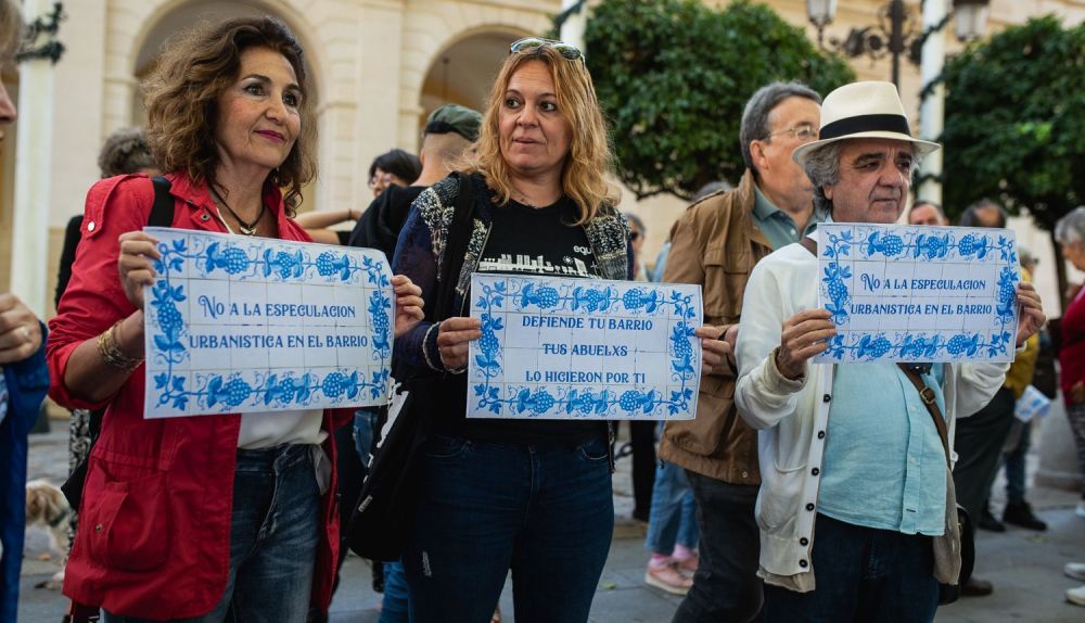 CONCENTRACION SEVILLA SE MUERE VIVIENDA TURISTICA 17 OCTUBRE 2024 11