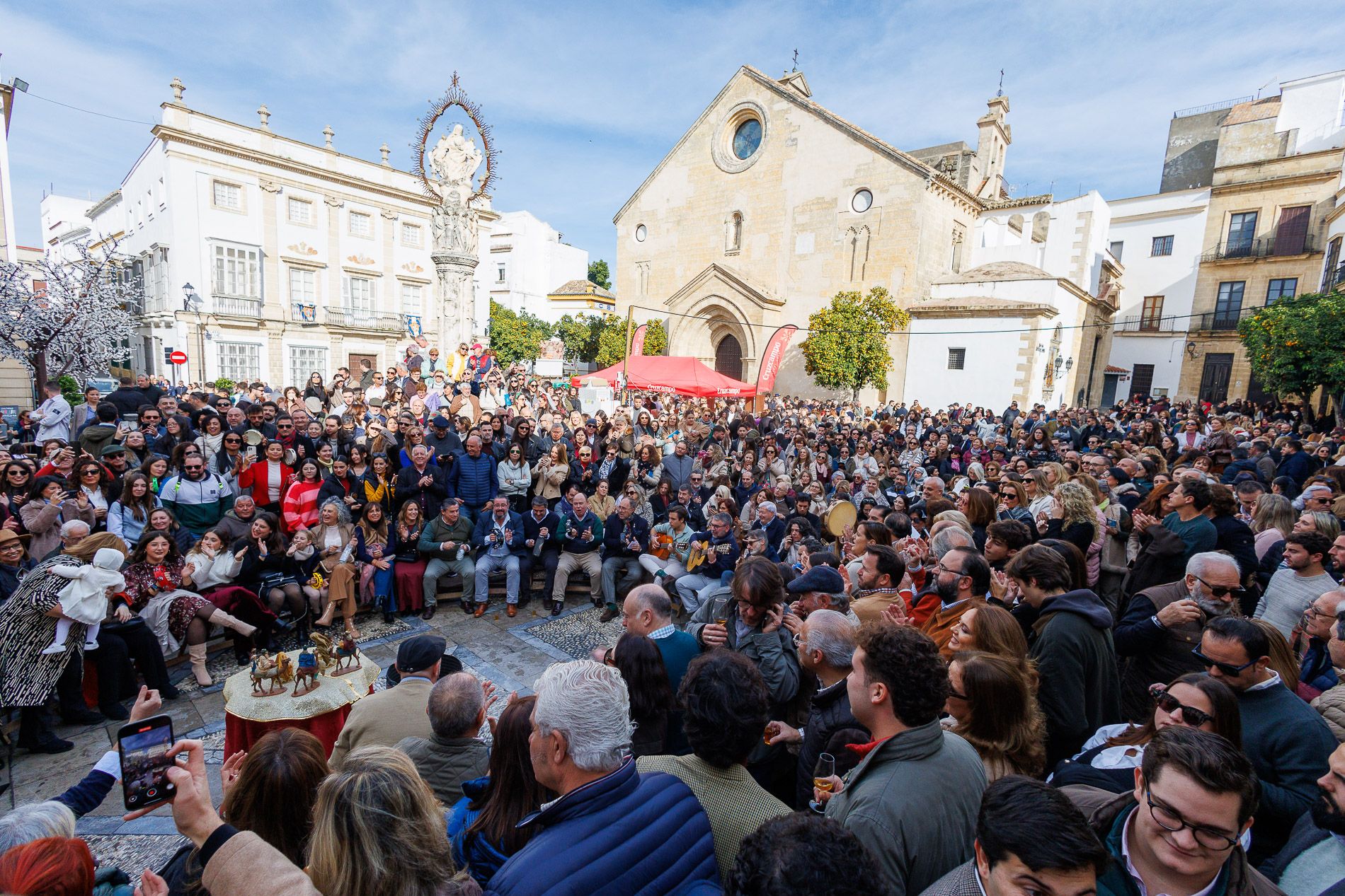 Zambomba BIC 2024 en Jerez, plaza de la Asunción 