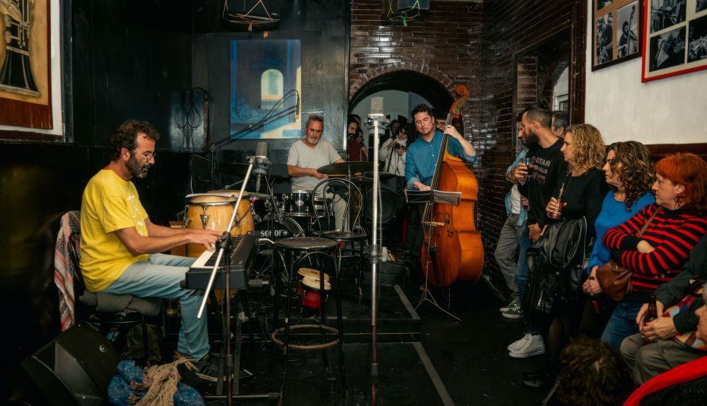 Fiesta de despedida de Cambalache, símbolo de la noche en Cádiz