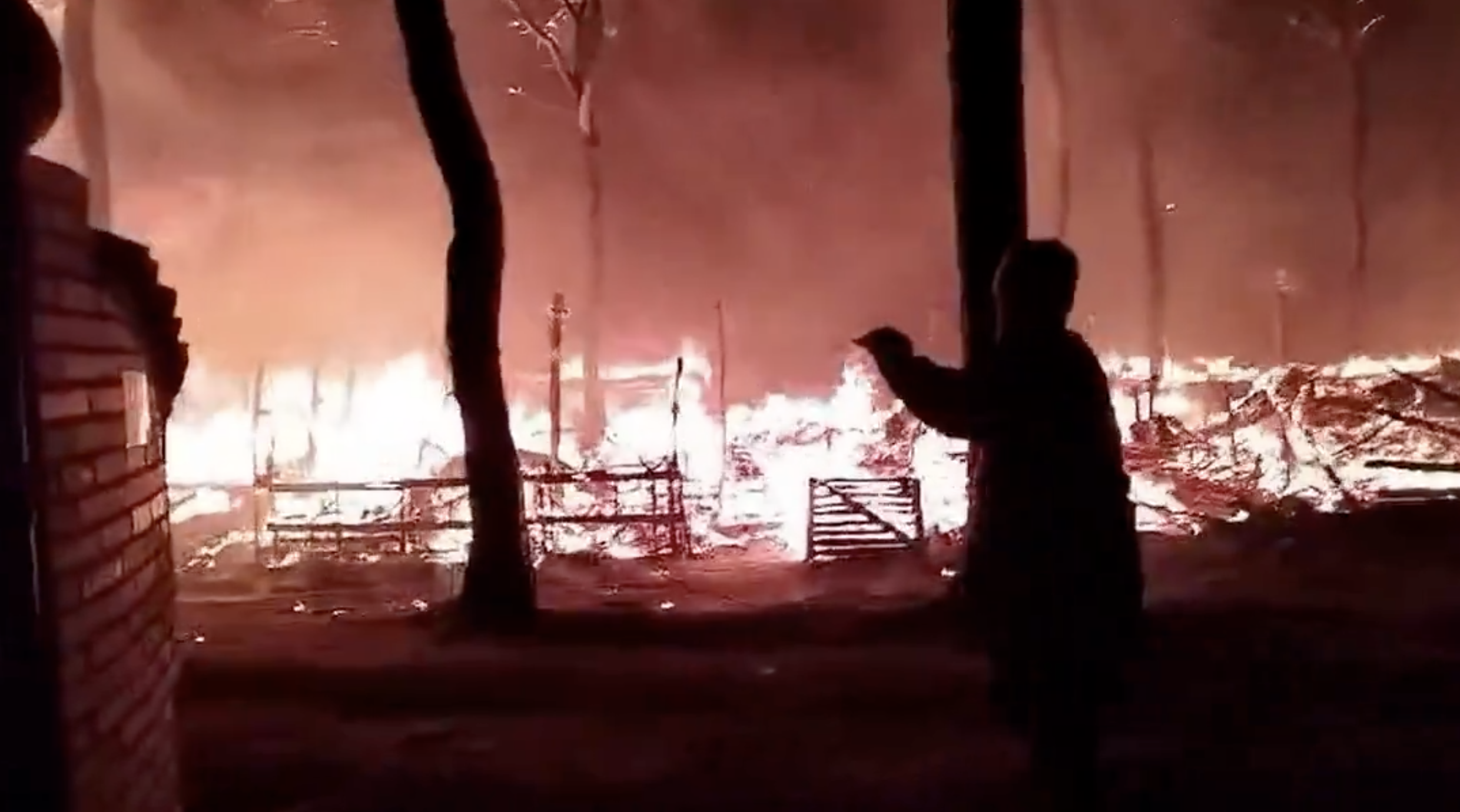 Uno de los momentos del incendio.