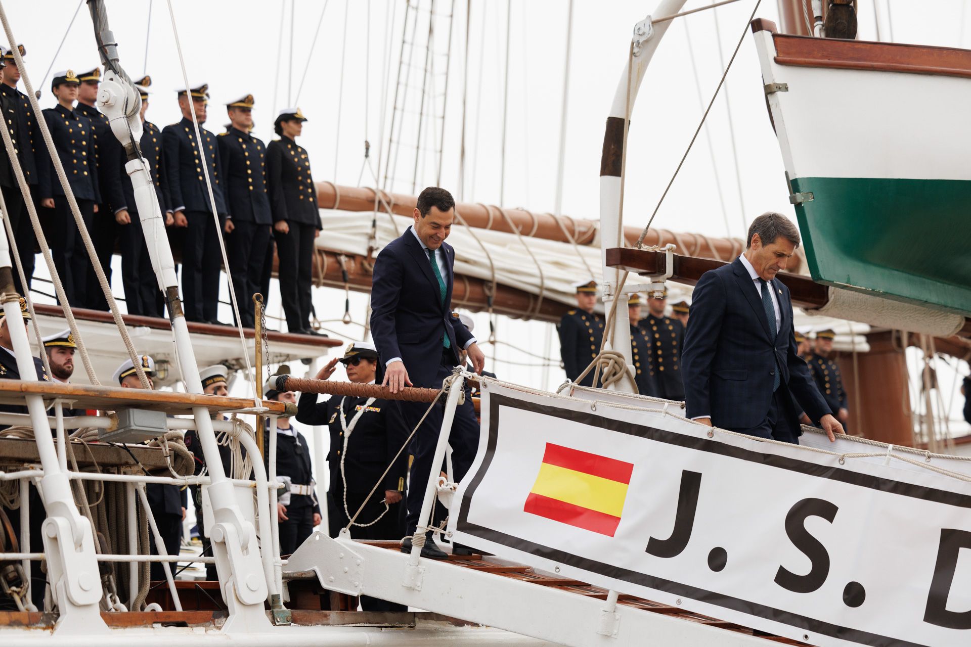 Los Reyes despiden a la Princesa Leonor en el Juan Sebastián Elcano