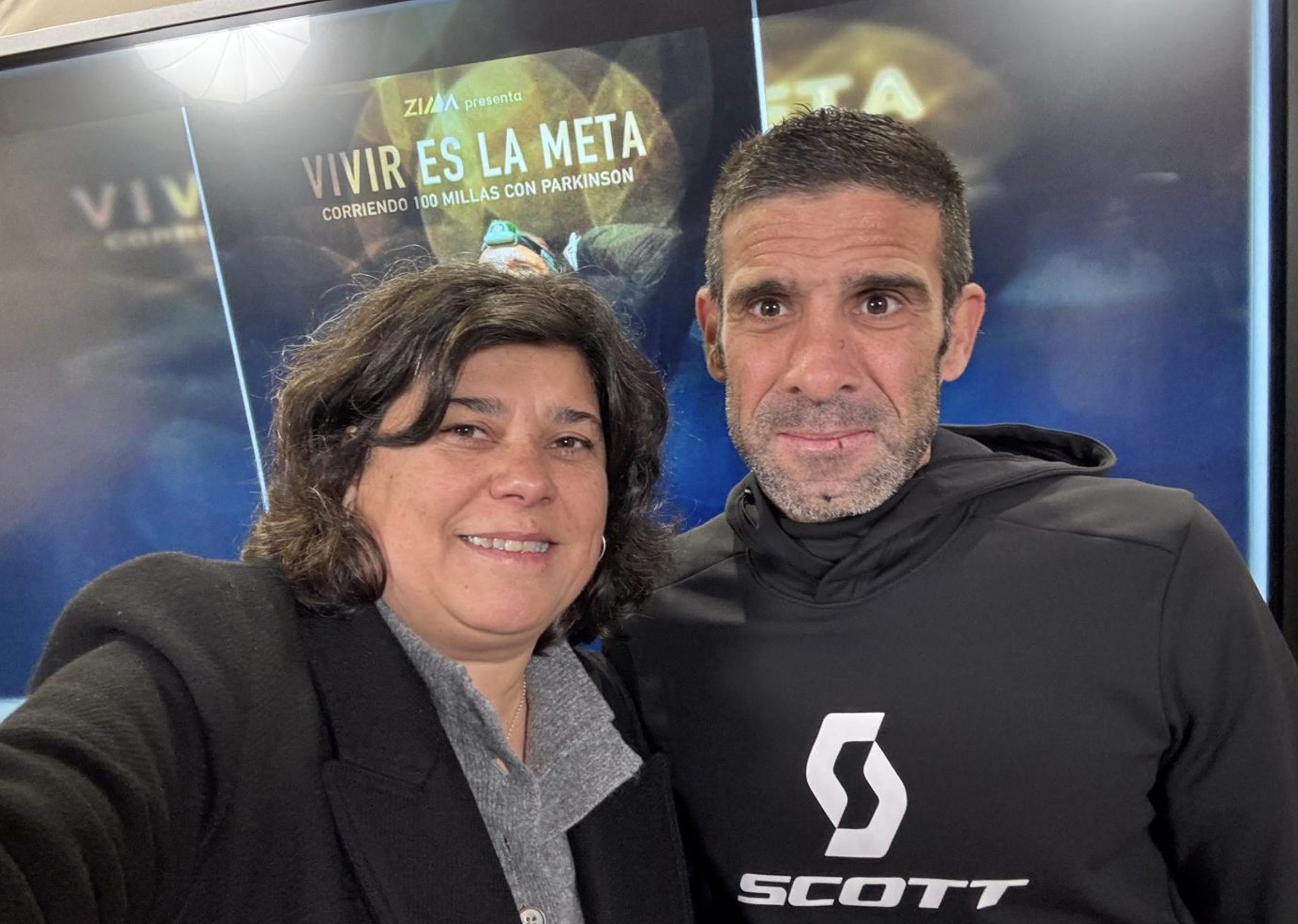 Alberto Estrada, junto a la alcaldesa de Sanlúcar, Carmen Álvarez.