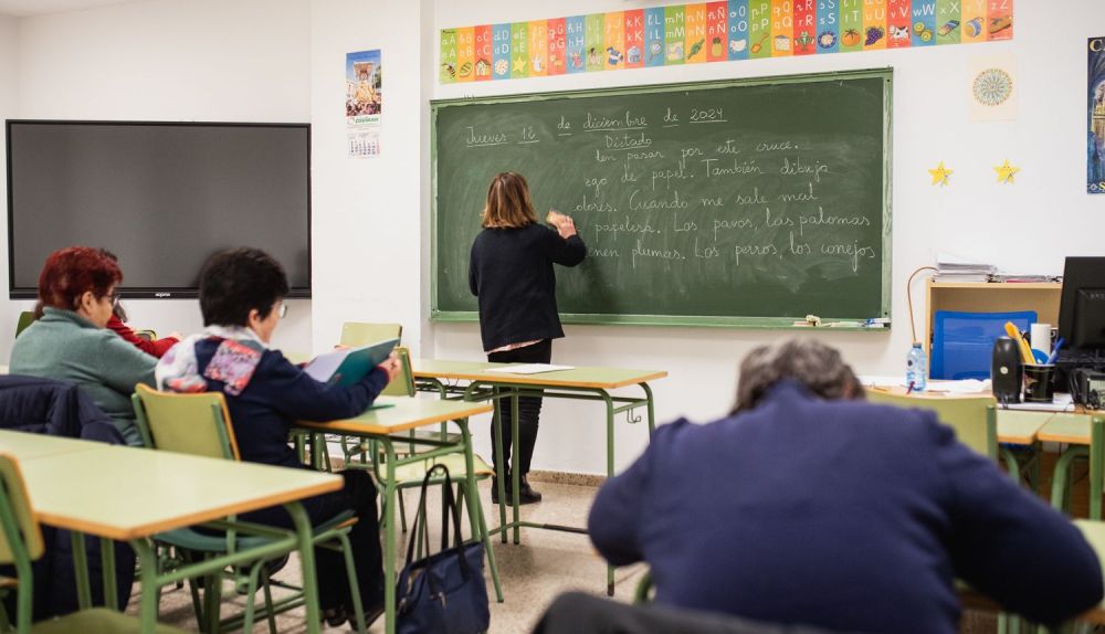 CENTRO EDUCACION ADULTOS CARMONA 4