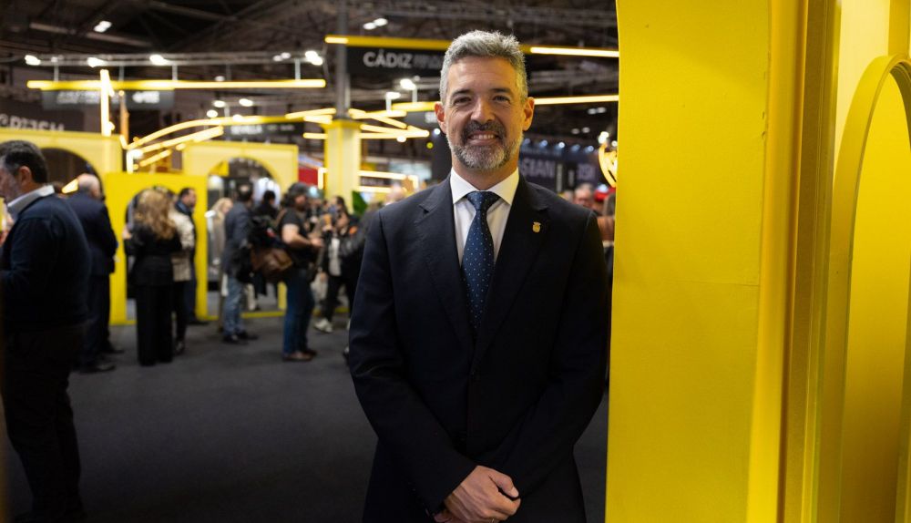 Javier Ruiz Arana, alcalde de Rota, en el marco de Fitur 2025. 