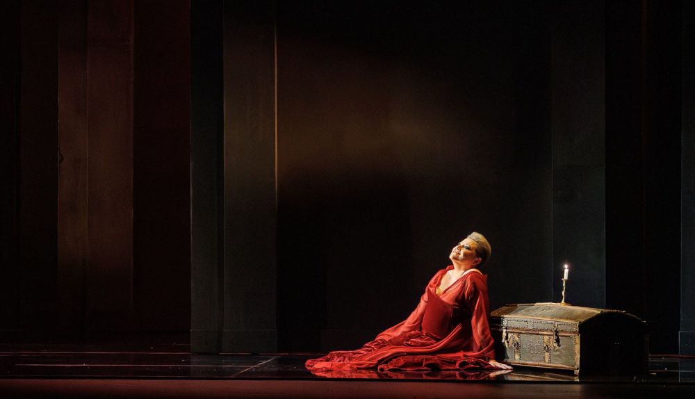 La soprano Maribel Ortega, interpretando a Lady Macbeth en el Villamarta.