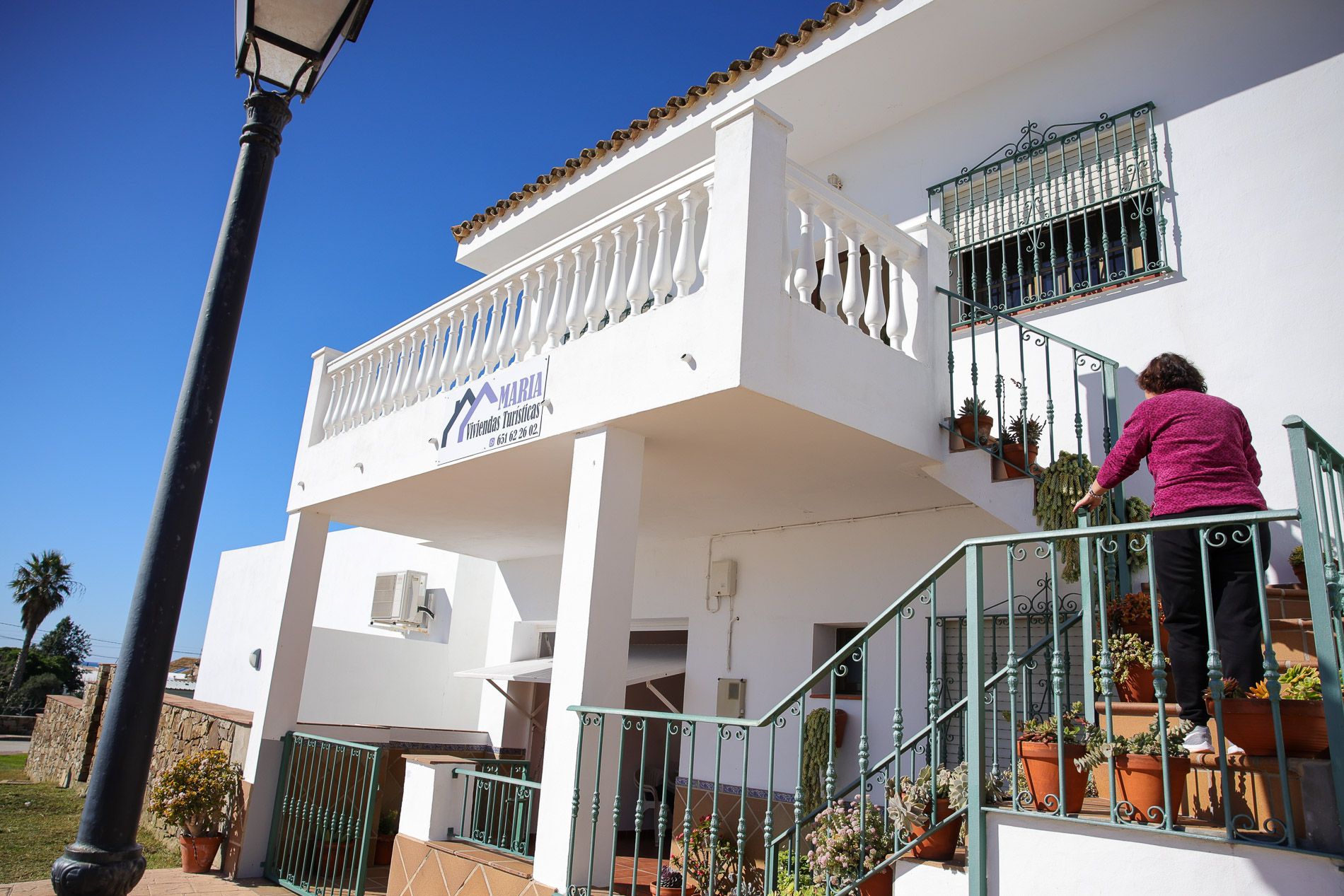 finca 'El Lentiscal' Bolonia Chef Jose Andrés  1
