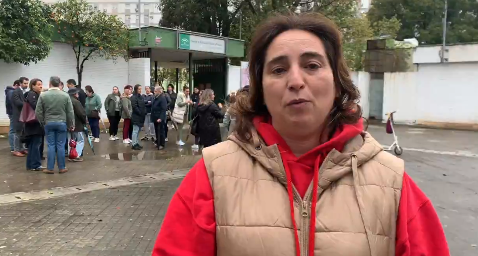 La presidenta del AMPA de uno de los centros que Educación fusionará en Sevilla.