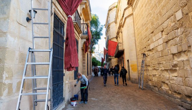 Montaje para el rodaje en el centro de Jerez de 'El joven Sherlock'.