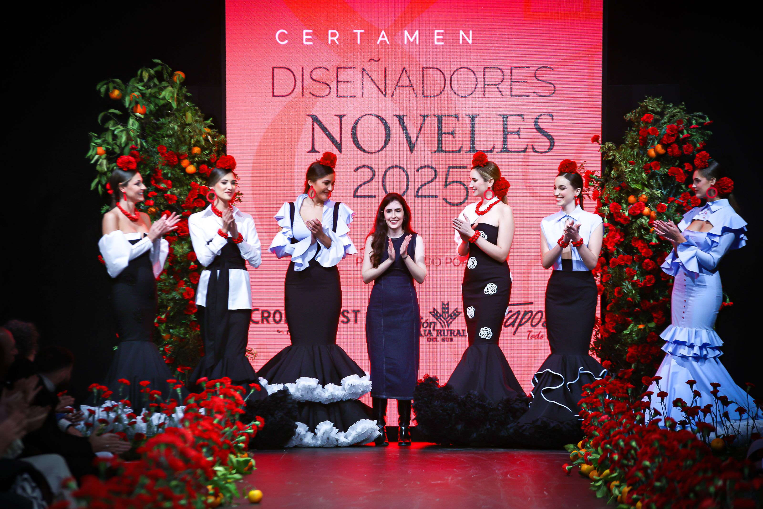 Alba Zambrano se corona como mejor novel de la Pasarela Flamenca Tío Pepe Jerez 2025