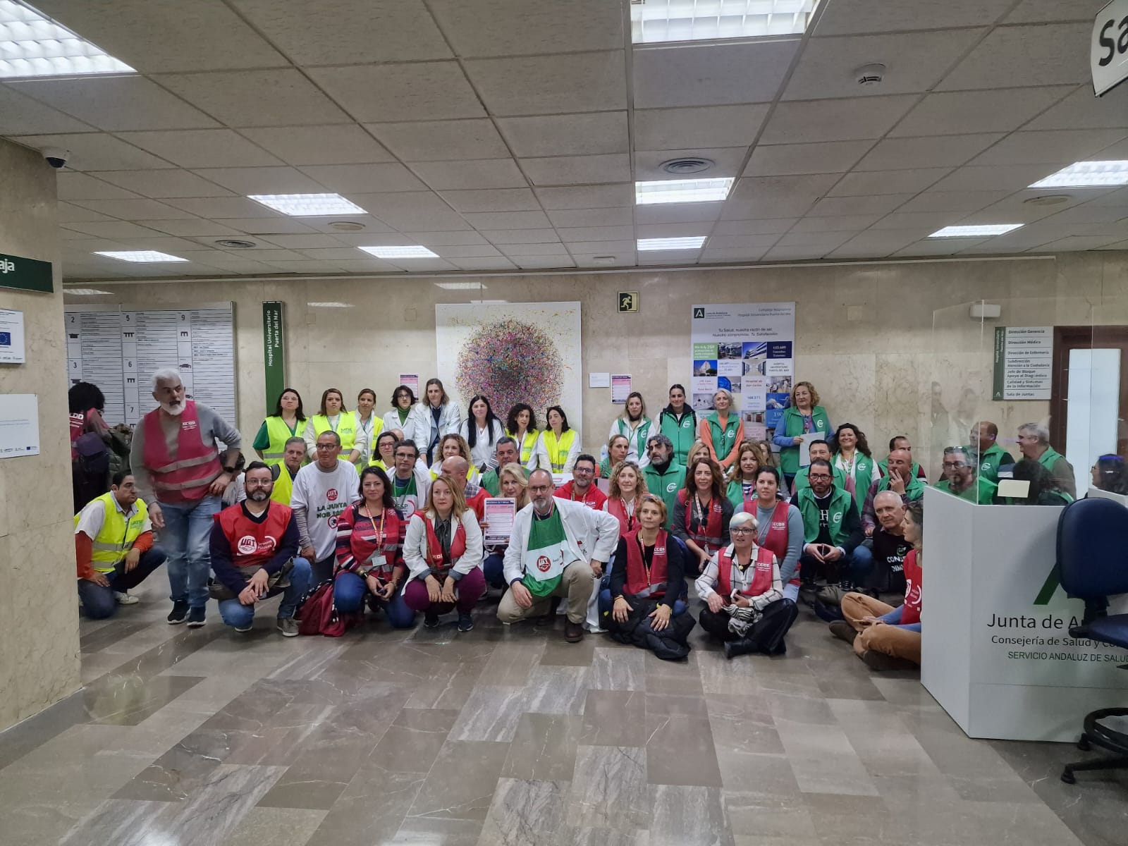 Encierro de sanitarios en el Hospital Puerta del Mar de Cádiz. 