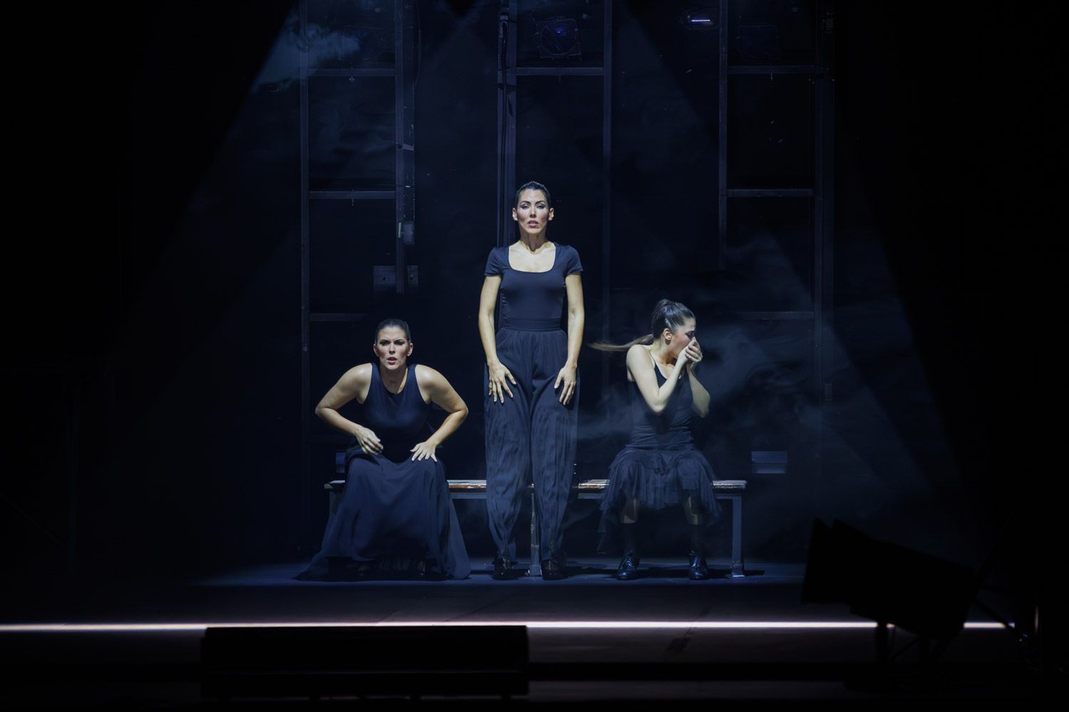 Mercedes de Córdoba presenta Olvidadas '(A las sin sombrero)'