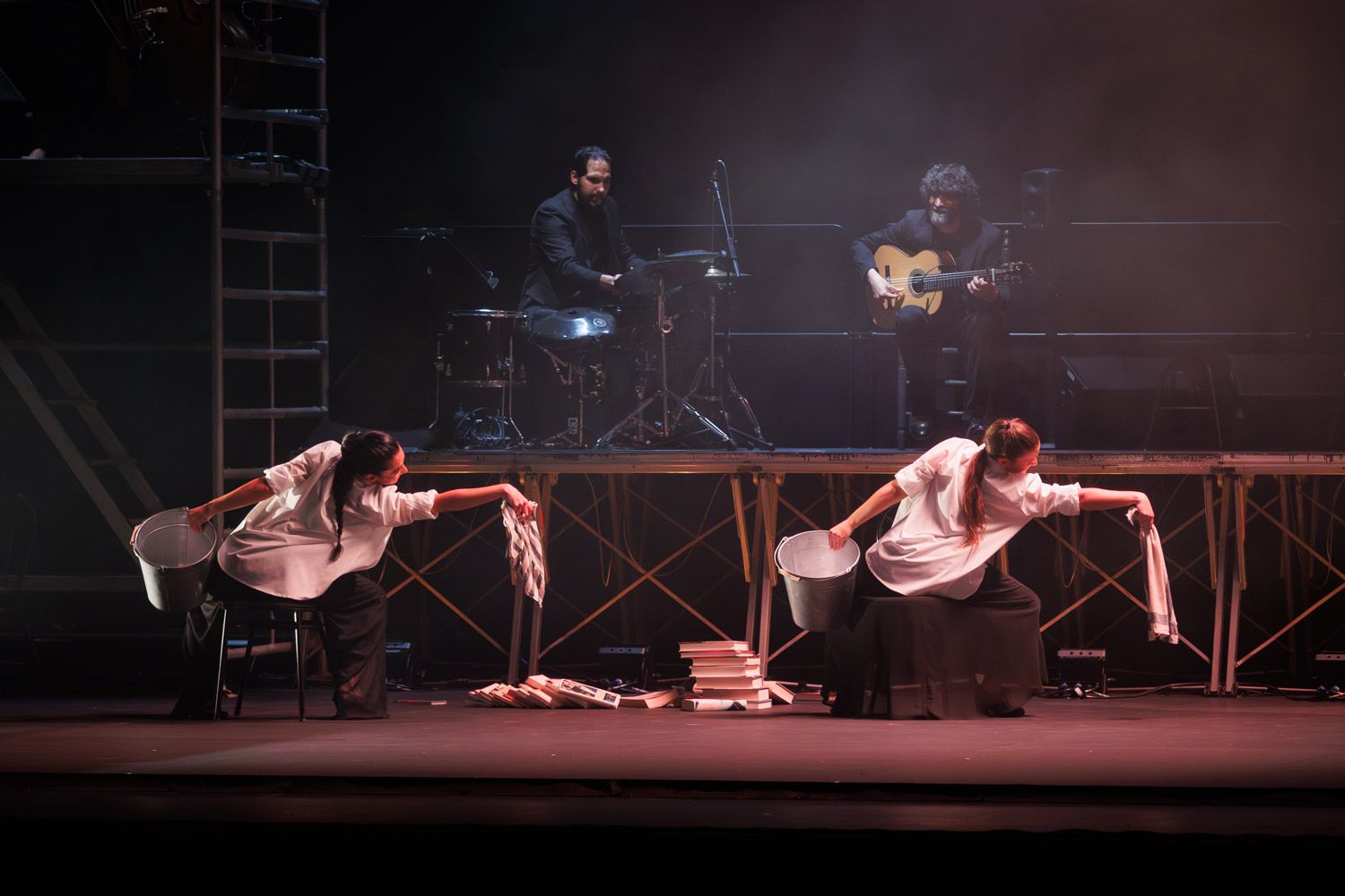 Mercedes de Córdoba presenta Olvidadas '(A las sin sombrero)'