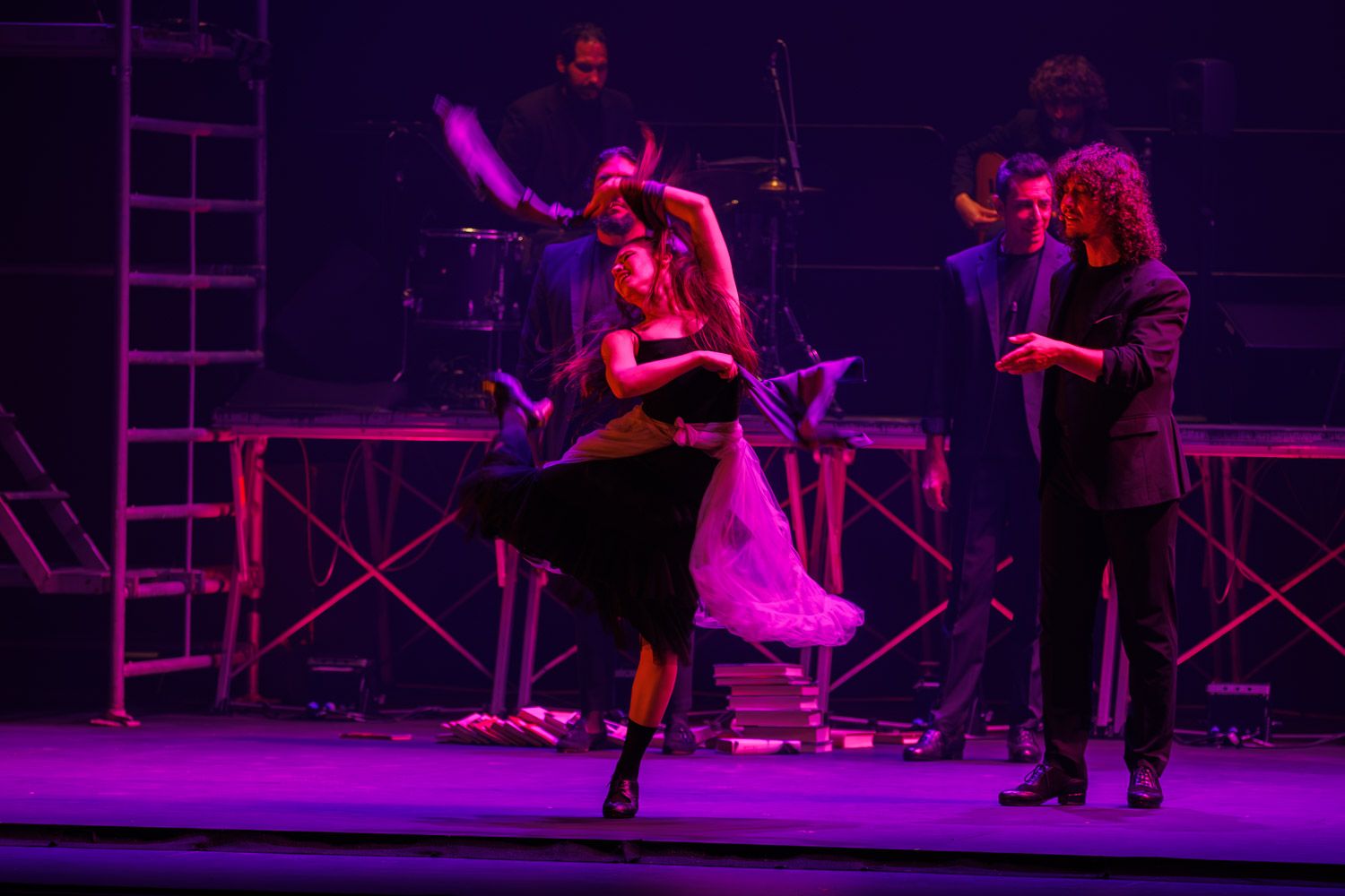 Mercedes de Córdoba presenta Olvidadas '(A las sin sombrero)'