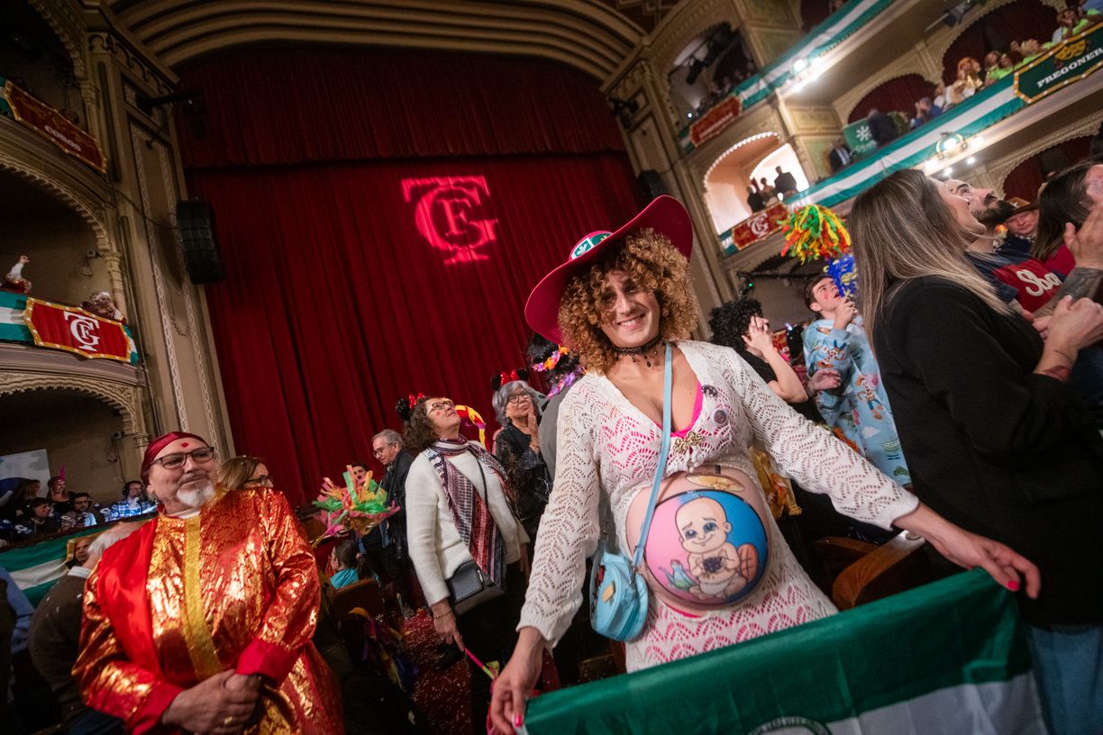 Imágenes de la final del COAC del Carnaval de Cádiz 2025.