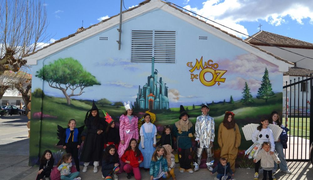 Una fachada homenaje a 'El Mago de Oz'.