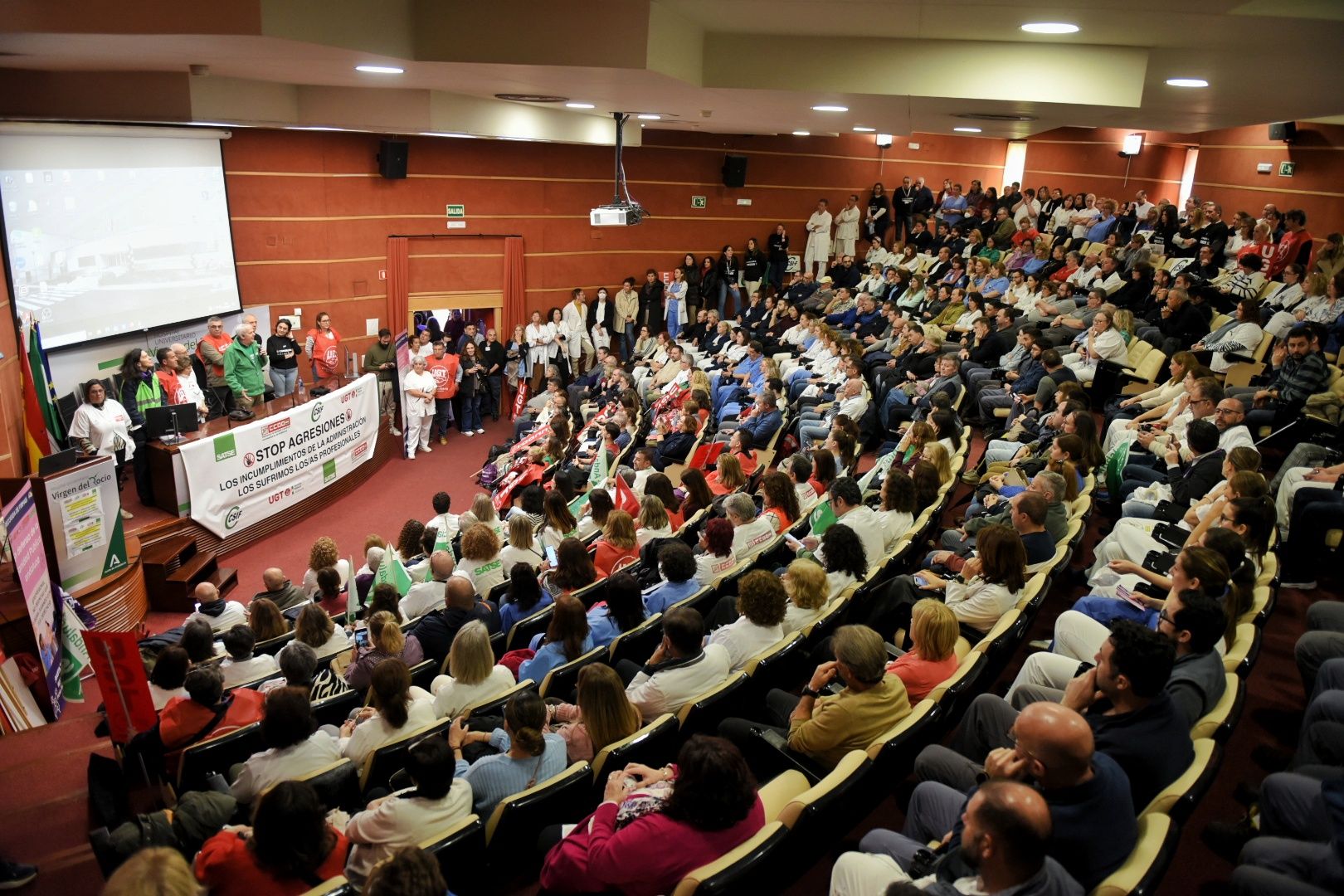 Asamblea previa al encierro en el Virgen del Rocío.