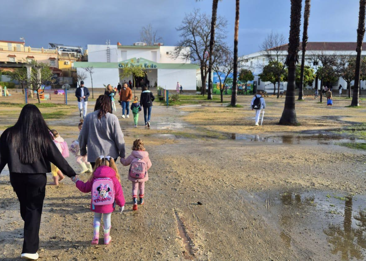 El temporal de lluvia y viento suspenderá las clases en 77 municipios este miércoles. El temporal de lluvia y viento suspenderá las clases en 77 municipios este miércoles.