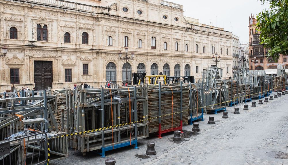 Los palcos, en la trasera del Ayuntamiento de Sevilla.