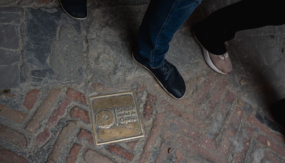 La huella de la ópera se encuentra a cada paso por la ciudad de Carmen, Sevilla.