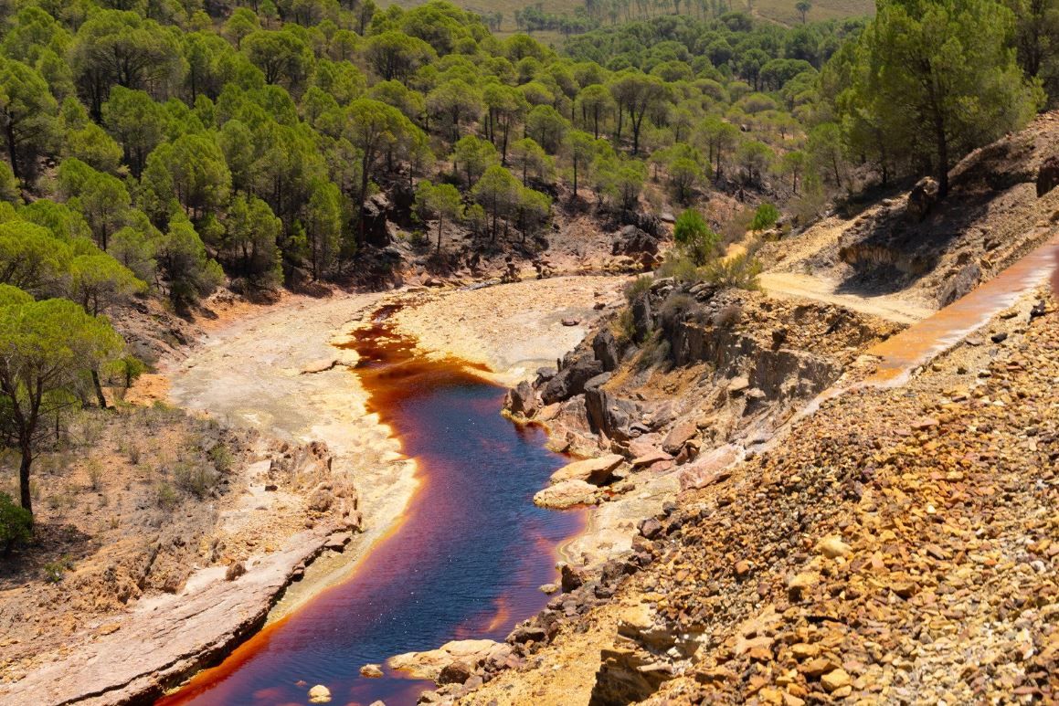 Un informe alerta que la apertura de nuevas minas comprometerá la disponibilidad de agua potable en Andalucía occidental.