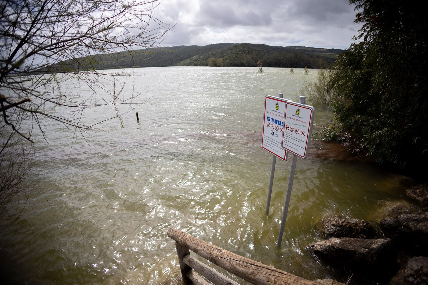 El embalse de Bornos, en Cádiz, tras las fuertes lluvias traídas por el tren de borrascas.