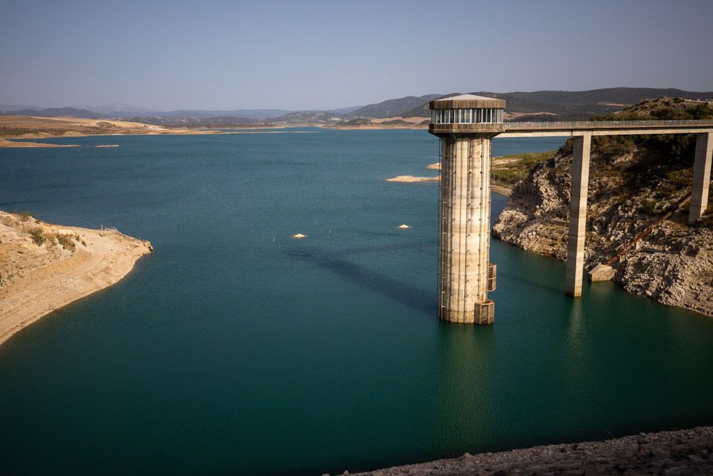 El embalse de Guadalcacín, a mediados de 2023