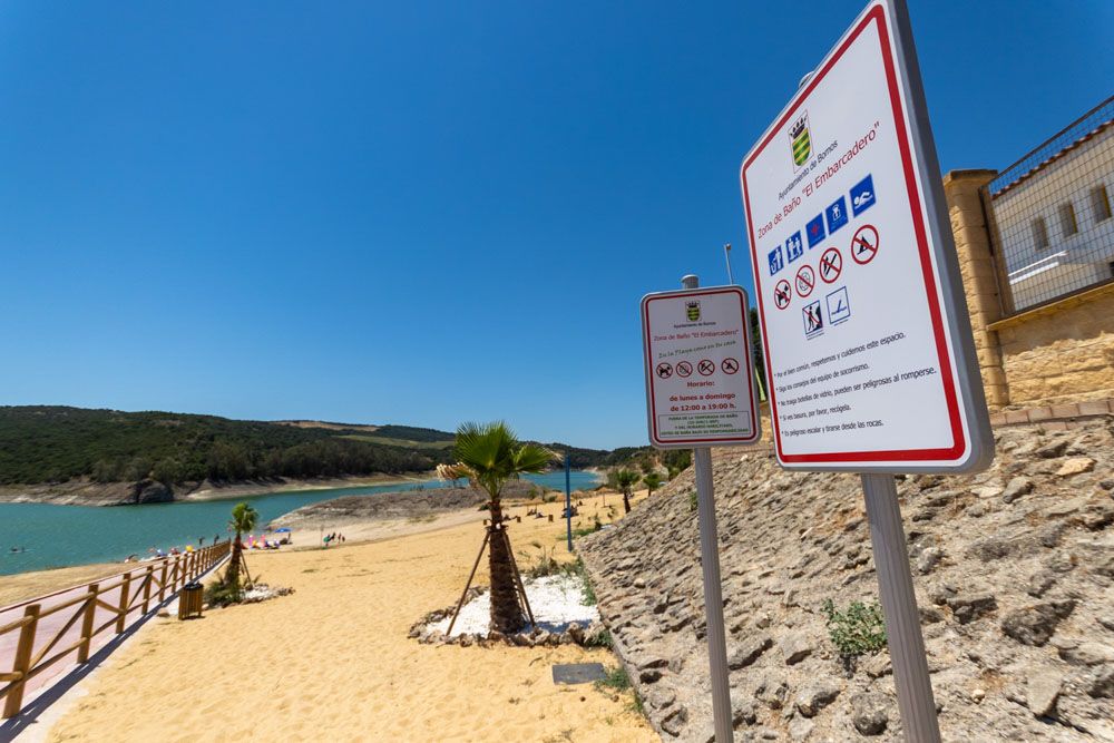 La 'playita' de Bornos, en verano de 2022