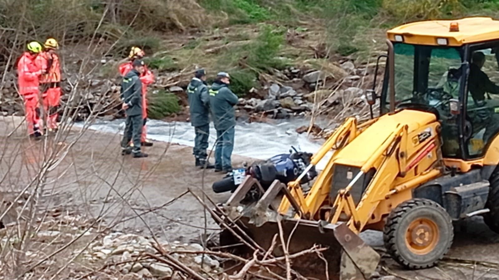 Labores de búsqueda en el río Genal, donde buscan al motorista jerezano desaparecido.