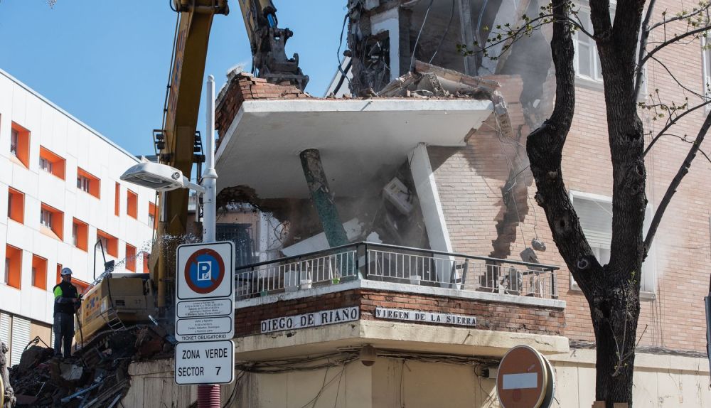 DEMOLICION EDIFICIO PRADO SAN SEBASTIAN DIEGO RIAÑO 21