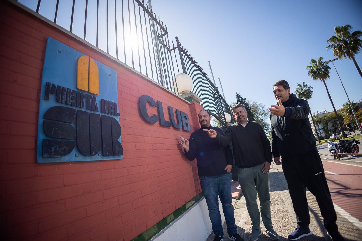 Miembros del Club Social Puertas del Sur, en una imagen reciente.