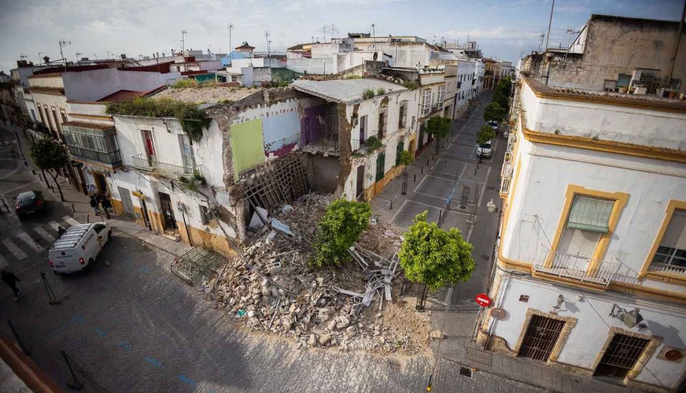 Vista aérea de Zarza, 1. Crónica de un derrumbe anunciado
