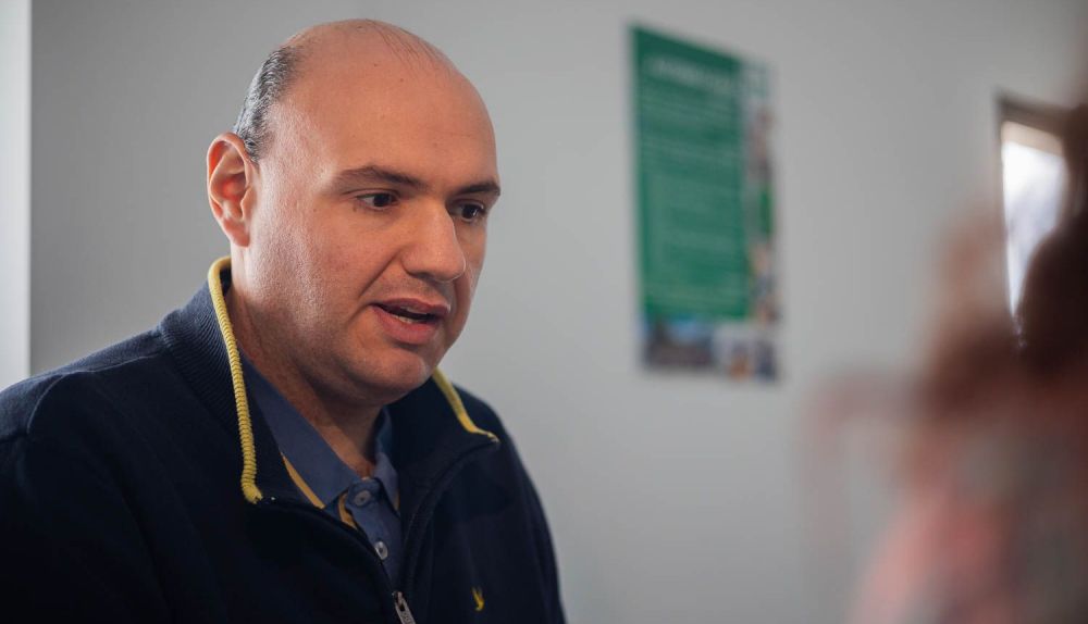 Simón fue diagnosticado con síndrome de Asperger a los 8 años.