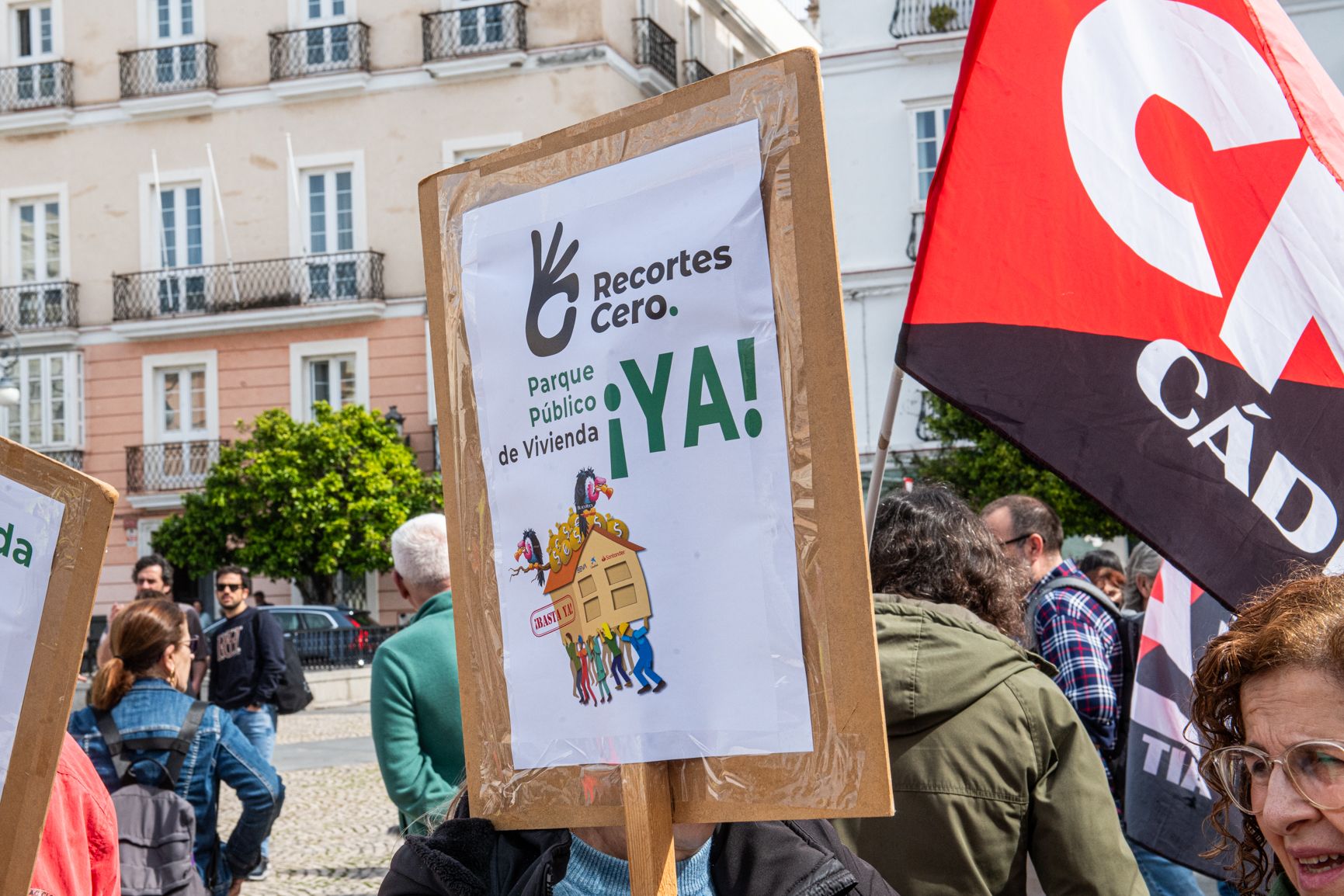 Un momento de la manifestación por el derecho a la vivienda en Cádiz.