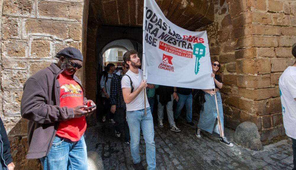 MANIFESTACION  VIVIENDA E INQUILINO   CADIZ 28