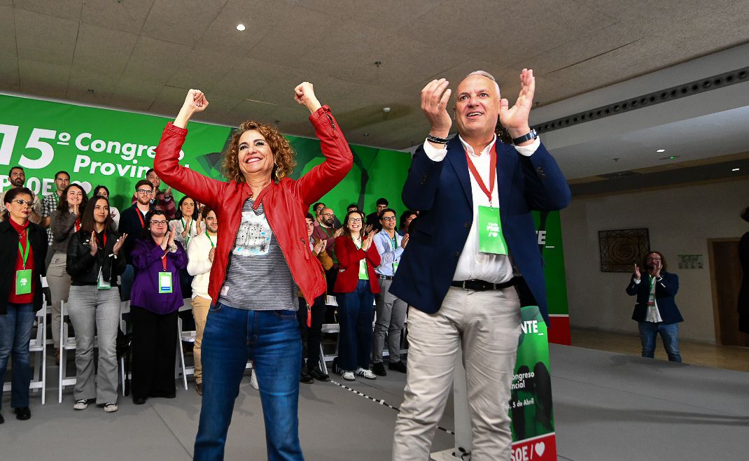 María Jesús Montero y Juan Carlos Ruiz Boix, esta tarde al comienzo del 15º congreso del PSOE de Cádiz.