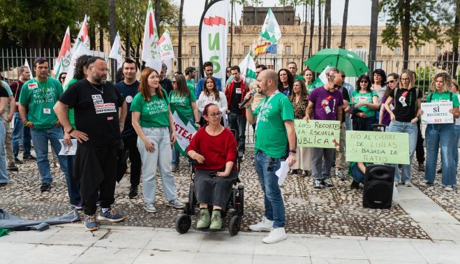 Protesta en defensa de la educación pública.