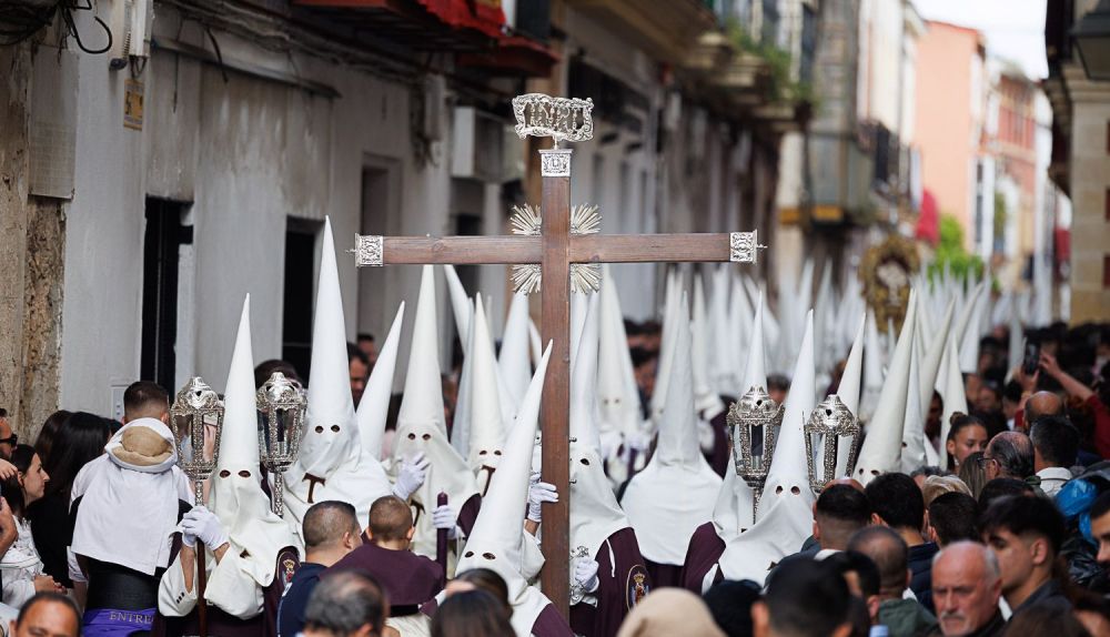 Del silencio del campo al bullicio del centro.