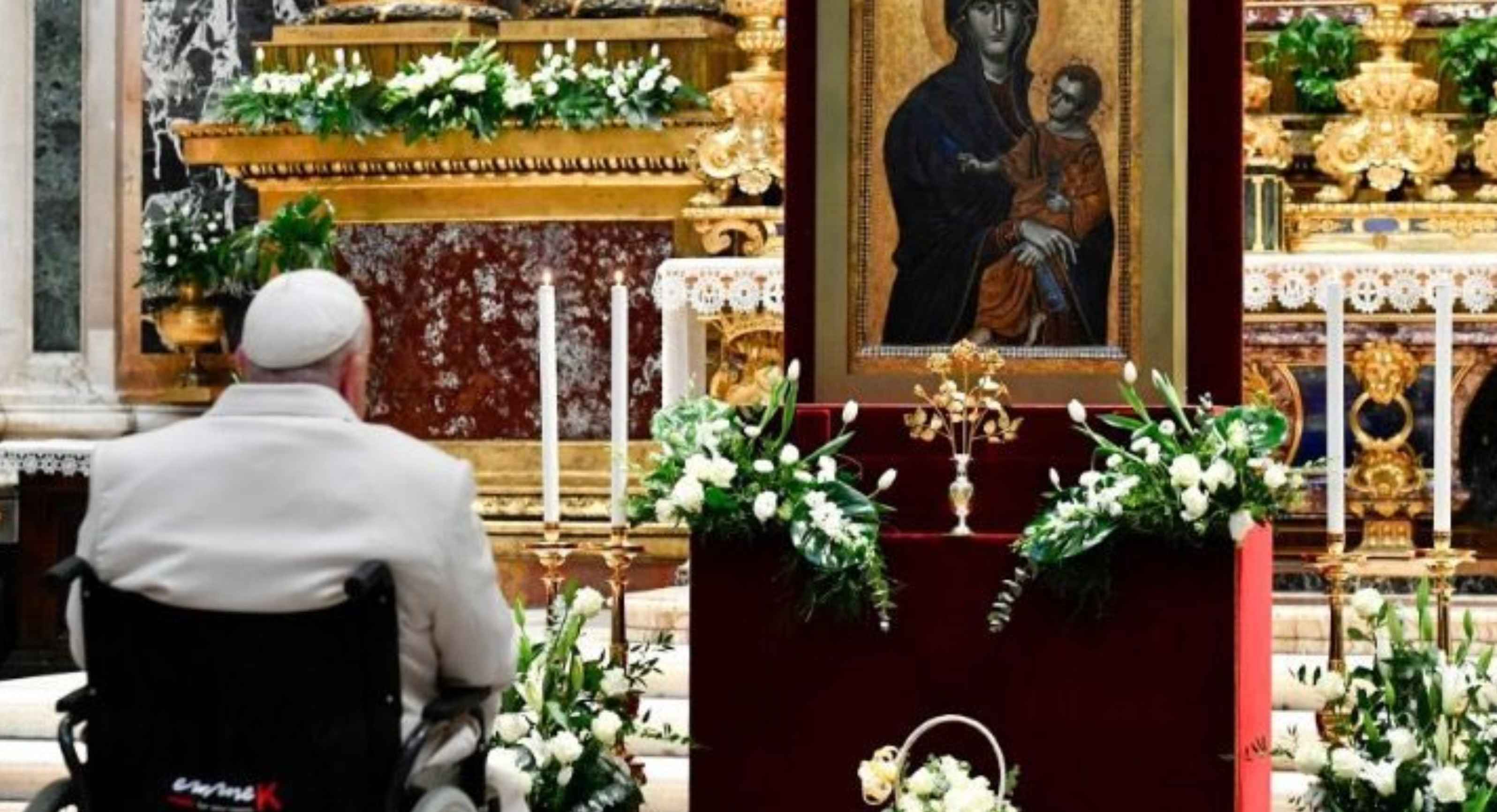 El Papa Francisco, en la Basílica Santa María la Mayor, donde pidió ser enterrado. El Papa Francisco, en la Basílica Santa María la Mayor, donde pidió ser enterrado.