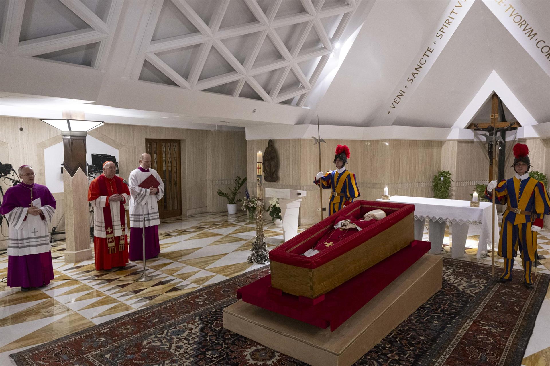 Imagen del Papa tras su muerte. Vatican Media Press Office Imagen del Papa tras su muerte. Vatican Media Press Office
