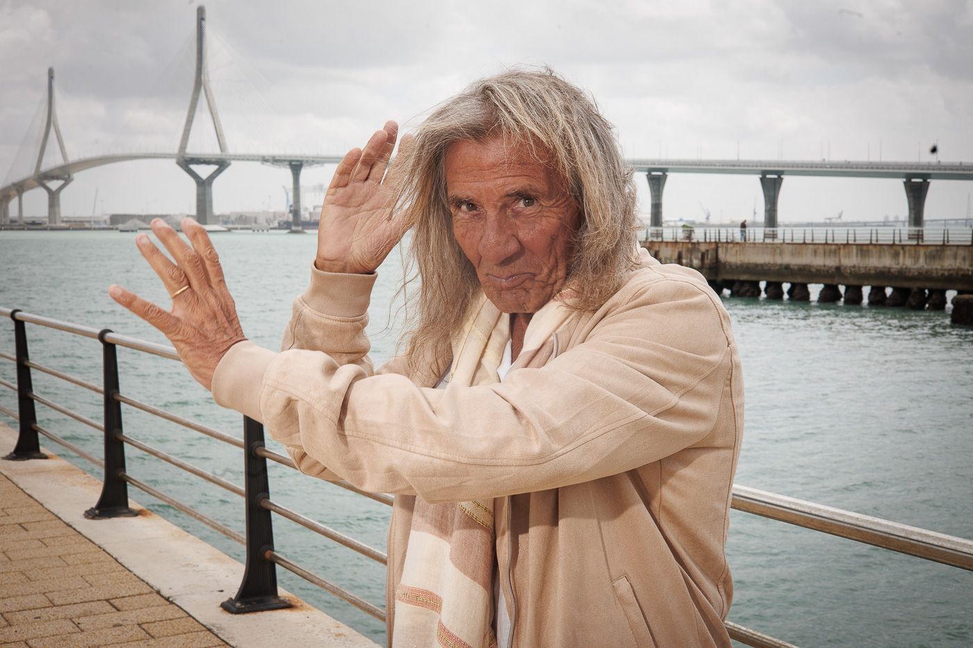 Antonio Reguera, este jueves en el paseo marítimo del barrio de Astilleros de Cádiz. Antonio Reguera, este jueves en el paseo marítimo del barrio de Astilleros de Cádiz.