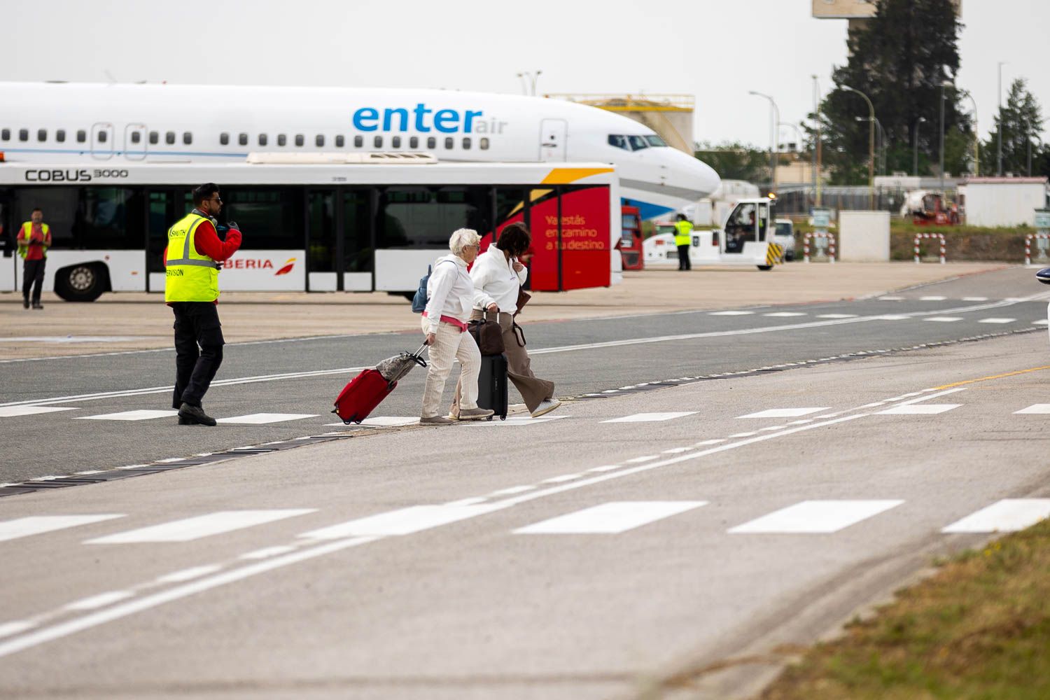 Pasajeros en el aeropuerto de Jerez.