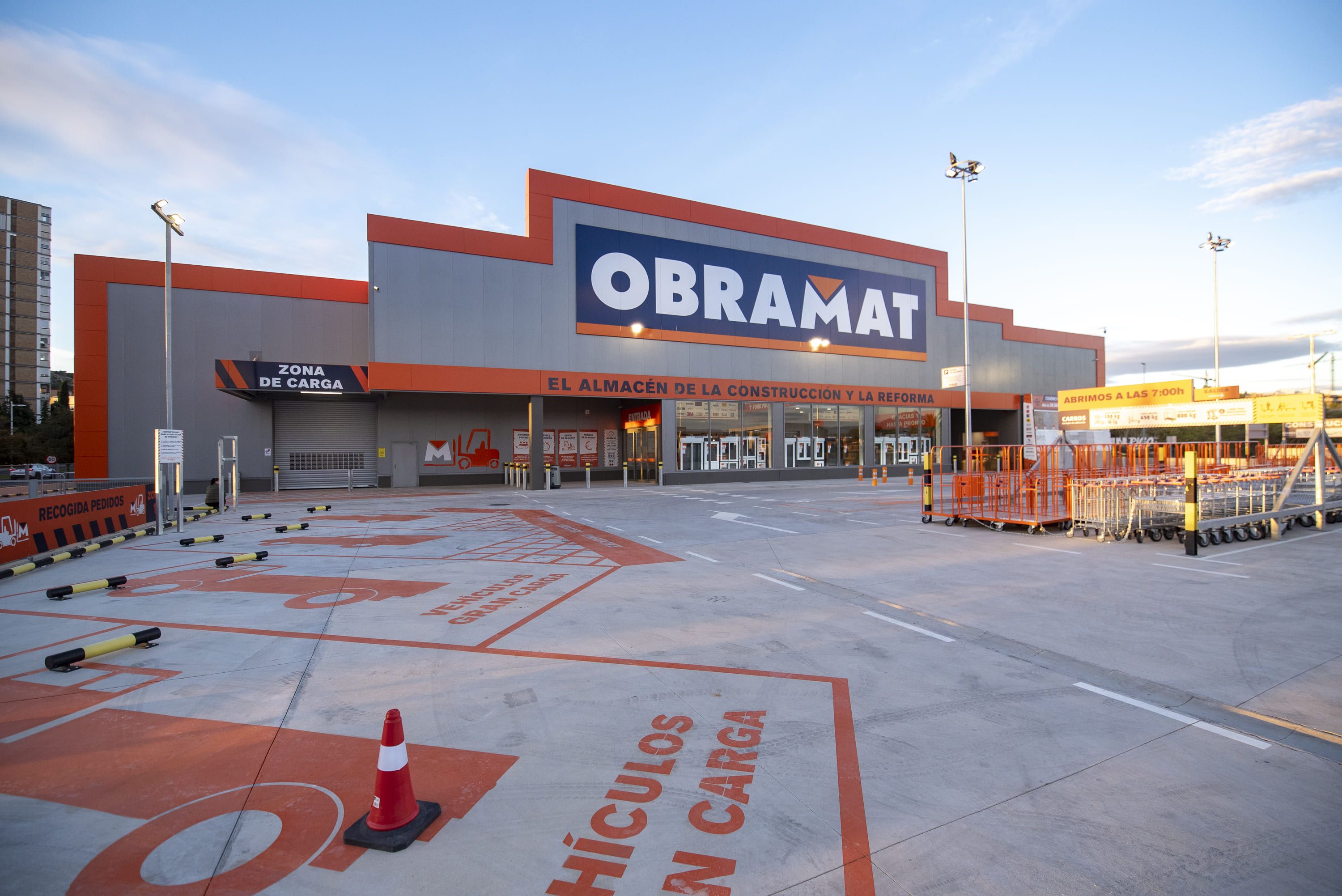 Almacén de Obramat, la nueva compañía que se instalará en Jerez.