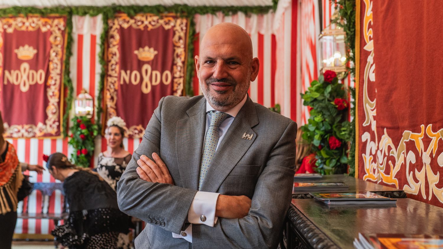 Manuel Alés, delegado de Fiestas Mayores, en la caseta municipal, este martes.
