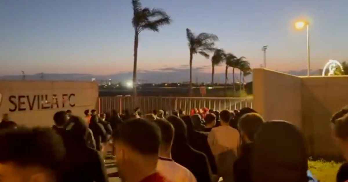 Asalto a la ciudad deportiva del Sevilla FC.