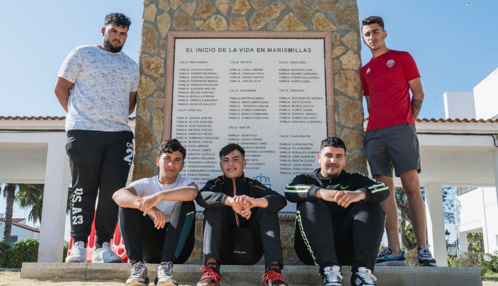 Jóvenes marismeños como Óscar, Iñaki, Castor, Rafael y Samuel no tienen pensado abandonar la ELA nunca.