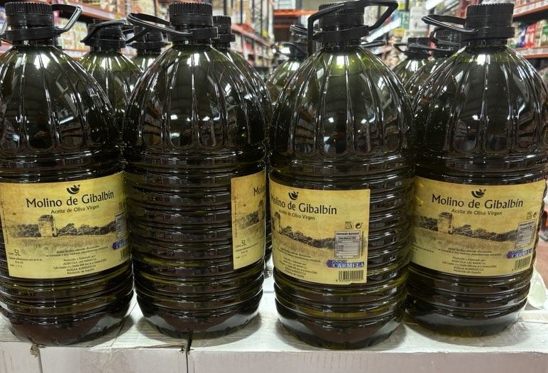 Este supermercado de Cádiz oferta a este increíble precio un gran aceite de oliva virgen de la Sierra.