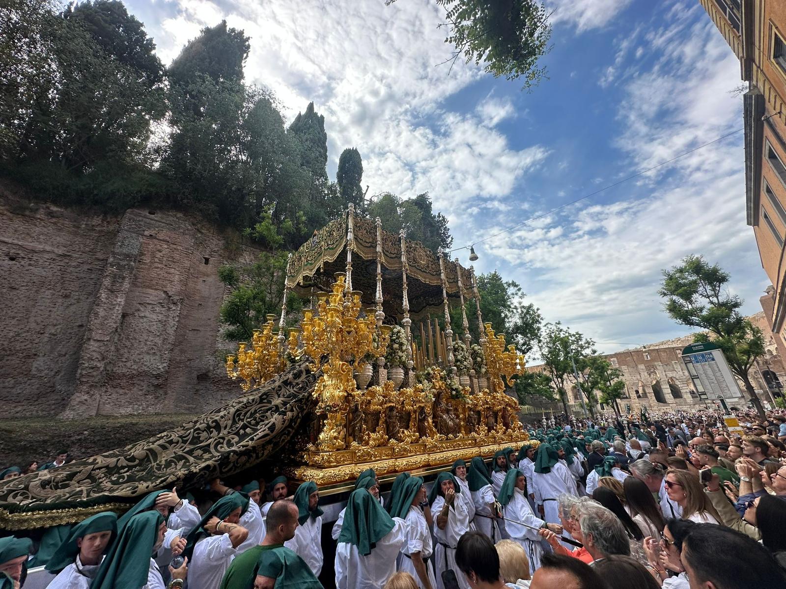 La Esperanza de Málaga en Roma.