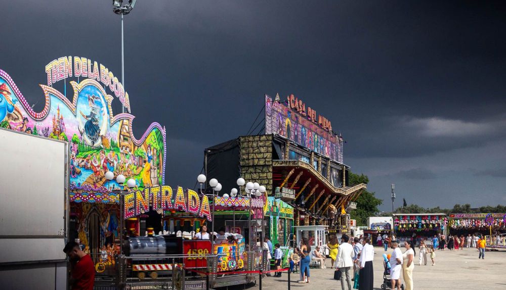 LLUVIA VIERNES FERIA DE JEREZ 2025 03