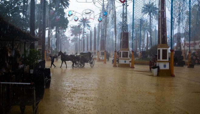 LLUVIA VIERNES FERIA DE JEREZ 2025 22